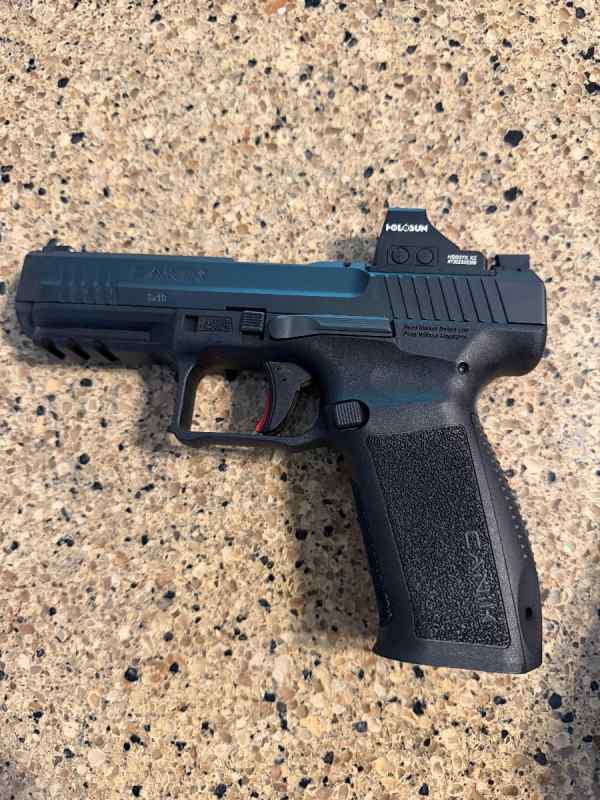 Canik METE SFT 9mm w/ Holosun HS507K optic