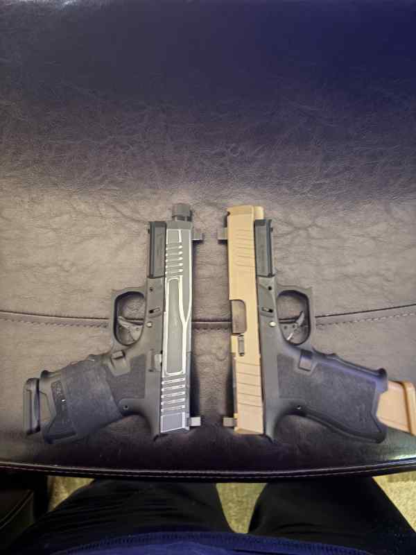 2 Psa daggers for trade (NOT 4 SALE TRADE ONLY)