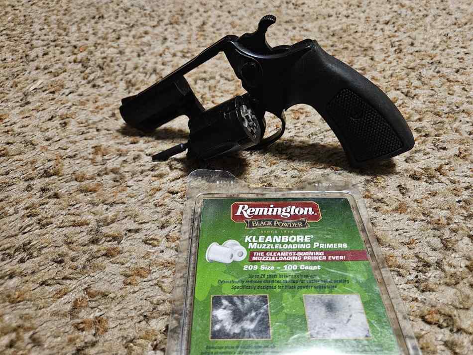 Traditions starter pistol