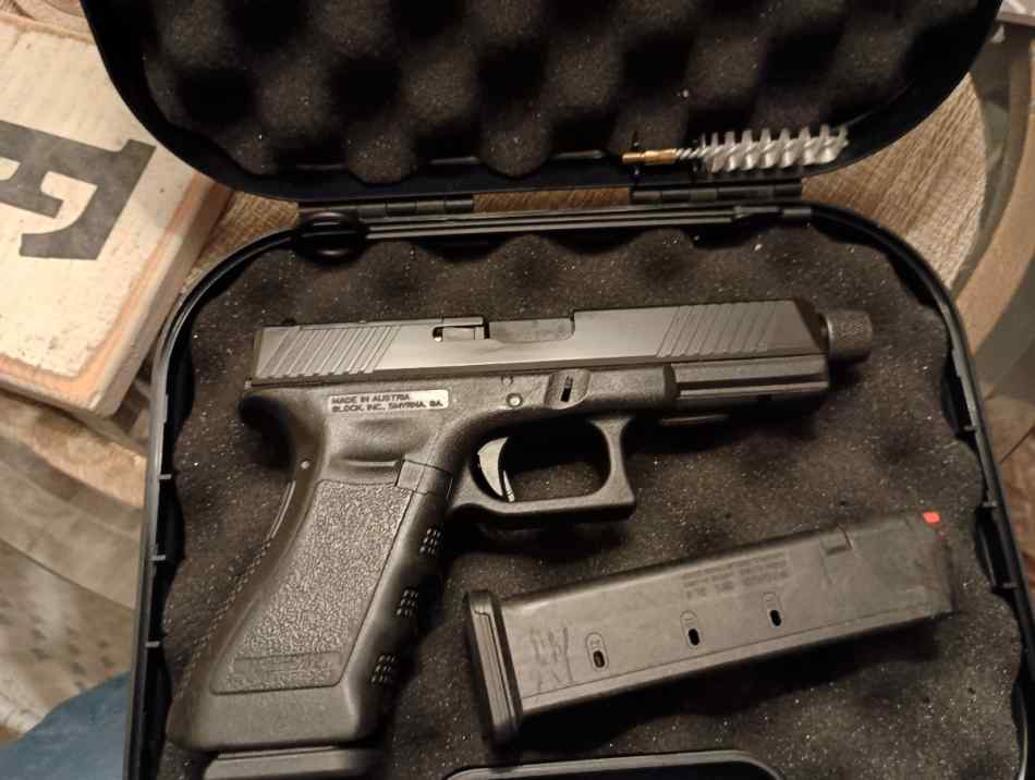 Glock Gen 3 22/17 9mm