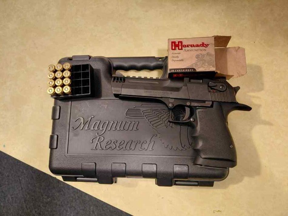 Desert eagle 50AE.