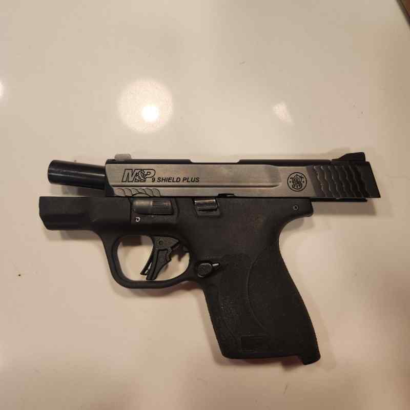 Smith &amp; Wesson Shield Plus